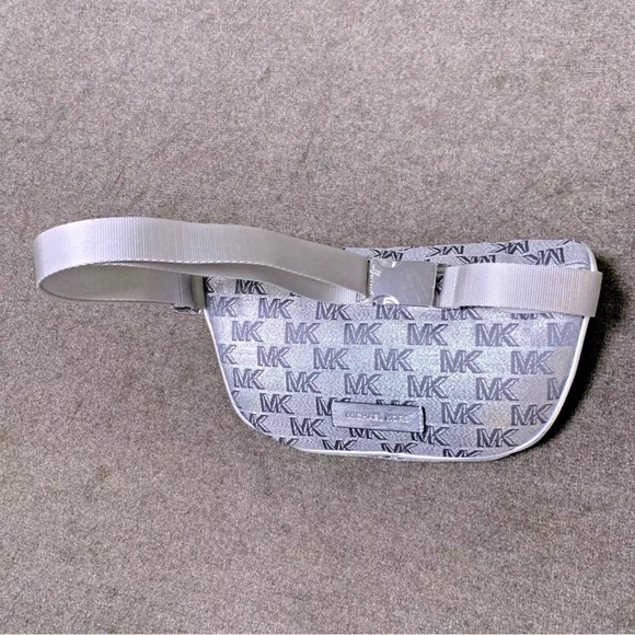Michael Kors Women's Metallic Logo Jacquard Belt Bag NWT - Picture 4 of 8